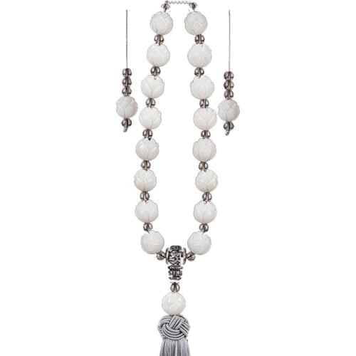 55% Dropshipping!!Hanging Pendant Wide Application Eye-catching Resin Exquisite Tassel Hanging Widget for Car