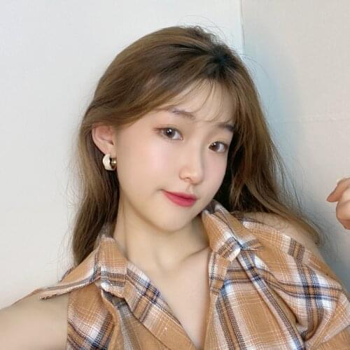 Wholesale S925 Silvery Pin Cool Retro Temperament Earrings Simple C Word Drop Oil Trendy Ear Stud Female Wholesale