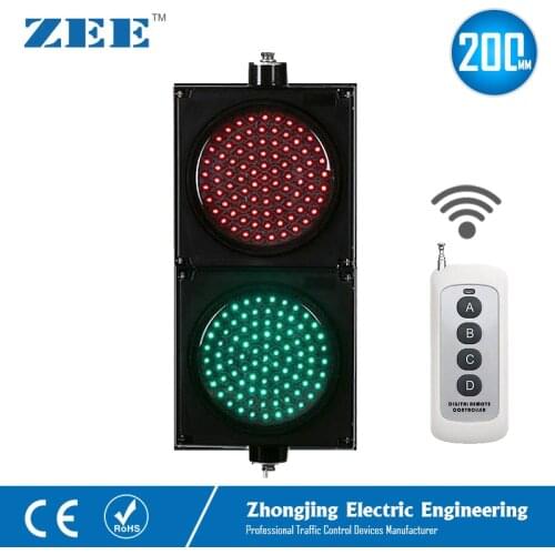 Wireless remote control Running Controller 8inches 200mm LED Traffic Light Red Green Traffic Signals 220V LED Light