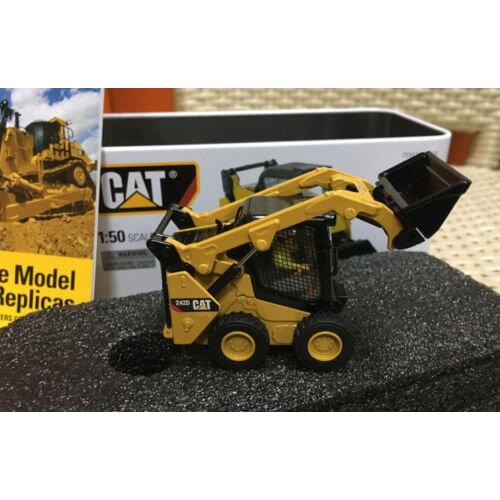 1/50 Caterpillar Cat 242D Skid Street Loader By Diecast Masters #85525
