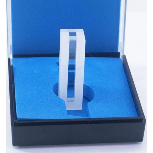560ul 4mm Path Length Micro Fluorescence Quartz Cell Cuvette With Lid
