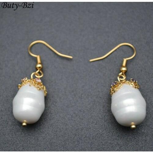 New Arrival Fruit Shape White Shell Pearl Beads Handmade Wire Wrapped Anti Fade Earrings Fashion Women Jewelry Party Gift
