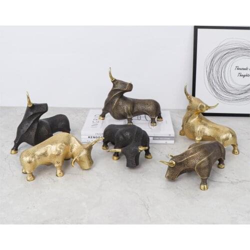 Modern Dense Concave Pit Texture Copper Crafts Desktop Ornaments For Office New House Layout Decor Bull Turning Head Statue Gift