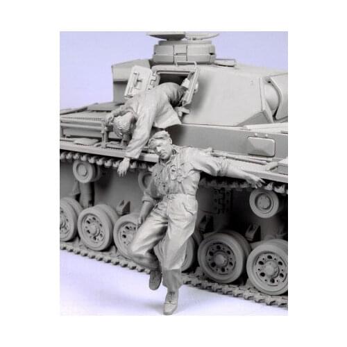 Unassambled 1/35 ancient escape crew include 2 (NO TANK ) Resin figure miniature model kits Unpainted