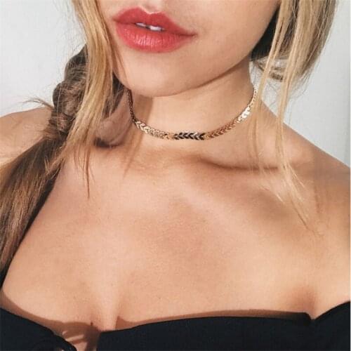 12Pcs/lot Fish Bone Pendant Necklace Women Simple Short Necklace Chain