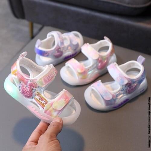 Nes Fashion Children Sandals Princess Summer Kids Soft Cute Shoes Boys Girls Beach LED Lighted Sandals