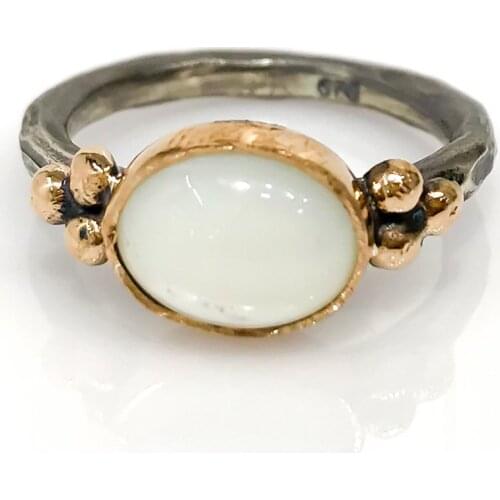 Natural Mother of Pearl Stone Authentic Hand Manufacture Silver Ring