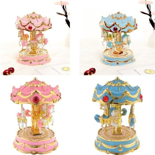 Carousel 3 Horses Merry-Go-Round Wind-Up Mechanical Music Box Toy Home Christmas Decor Ornament Xmas Gift