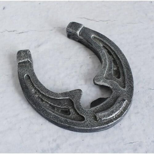 Cast iron wrought iron crafts horseshoe bottle opener bar ktv beer opener wine opener decoration
