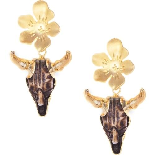 2/Pcs Women Earring Imitation Flower Crystal Bull head Earring New Arrival Trendy Drop Earrings Fashion Insect Jewelry Wholesale