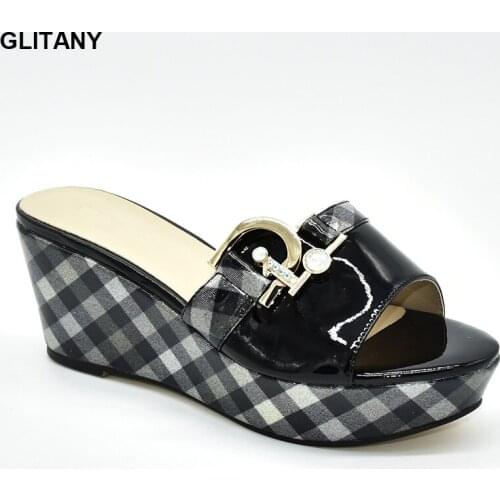 African Shoes Decorated with Rhinestone Women High Heels Nigerian Women Party Pumps Italian Women Party Pumps Big Girl Shoes