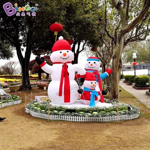 Customized Christmas 3 Meters Inflatable Snowman Members for Backyard High Quality Decorative Blow Up Snowman Replica Toys