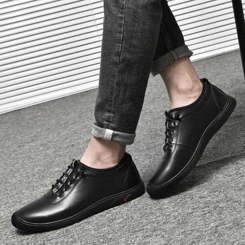 2021 Luxury Genuine Leather Gentleman Casual Sneakers Men Loafers Hot Sale Moccasins Tooling Lightweight Soft Mens Flat Shoes