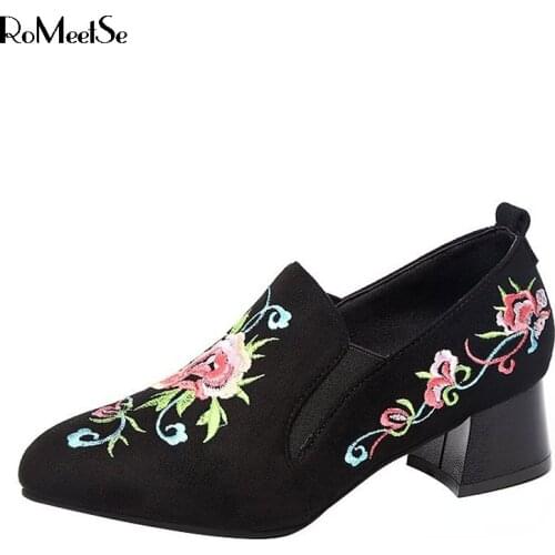 Spring Women Dress Shoes Flowers Embroidery Pumps Female Boat Shoes Faux Suede Retro Bare Female zapatos mujer 8159G