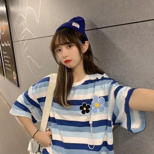 2021 new summer loose striped round neck three-dimensional flower decoration top fashion shirt womens bottoming T-shirt