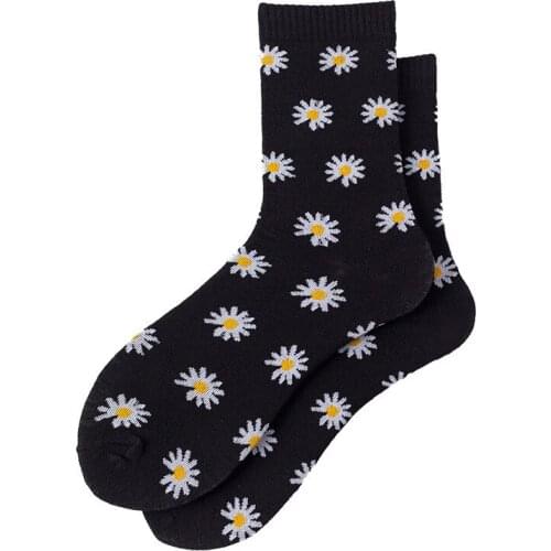 Womens socks Korea funny socks long socks black cool socks Harajuku hip-hop cotton skateboard socks women new trend Daisy socks