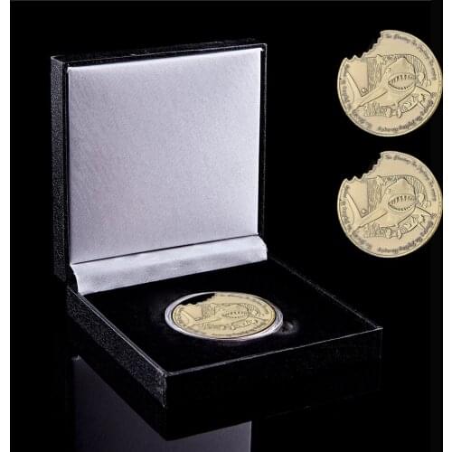 Animal Na Cheating Na Fighting Na Crying Shark Relief Crafts Baking Varnish Collectible Token Animal Coin W/ Luxury Box