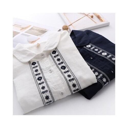 Ethnic Embroidery White Shirt Women Retro Art Lapel Shirt Single-breasted Casual Loose Navy Blue Top Crop Female Spring New
