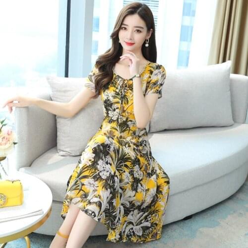 Hot Sale Womens Summer Bohemian Floral V-Neck Loose Empire Short Sleeve Fashion Casual Midi Sundress 2021 dresses for women