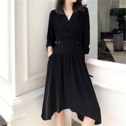 Fashion black dress female spring New high quality Loose v-neck high waist irregular minimalist pocket design dress women