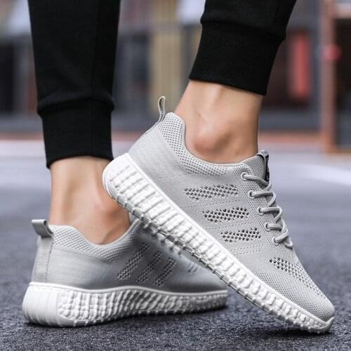 2021 New Tenis Masculino Running Shoes Fashion Casual Summer Mens Sneakers Non-slip Wear-resistant Men Jogging Sports Shoes