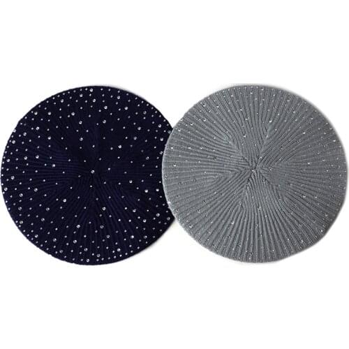 Womens New Elegant Beret Hat With Diamonds Decoration Acrylic Blossom Ladies Warm Walking Casual Autumn Berets Truck Driver Hat