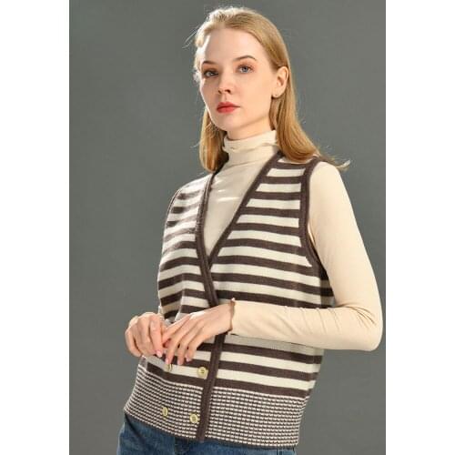 Sweater Vest Women Striped V-neck Loose Plus Size Simple Classic Elegant Office Ladies Chic Leisure New Knitting Vest Cardigan