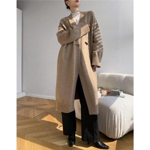 Oversize Horn Button Knitting Cardigan Sweater Loose V-Neck Long Sleeve Women New Fashion Autumn Winter 2021 Knitted Coat PH256