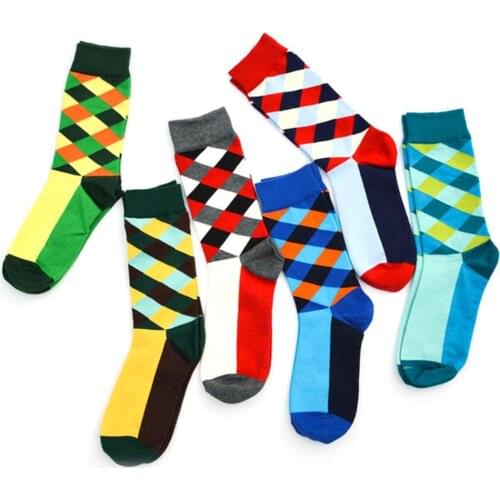 Fashion Retro British Style Contrasted Color Rhomboid Pattern Medium-length Cotton Socks For Men Women