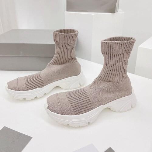 Womens Sneakers Hot Sell New Style Handmade Sock Sneakers Soft Comfortable Luxury Brand Shoes New Fashion Designer Trainers