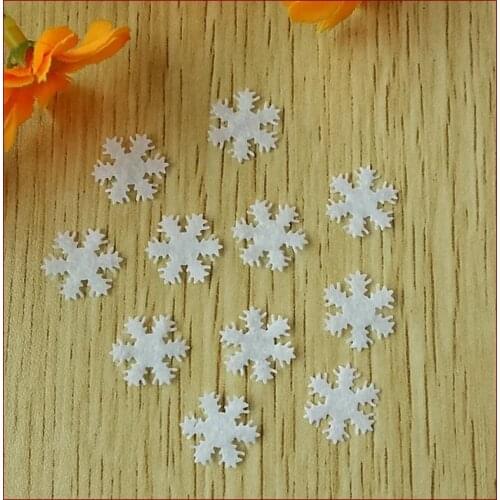 300pcs/Lot Wholesale White 15mm Fashion Flower DIY Felt Fabric Crafts non-woven felt snowflake patch