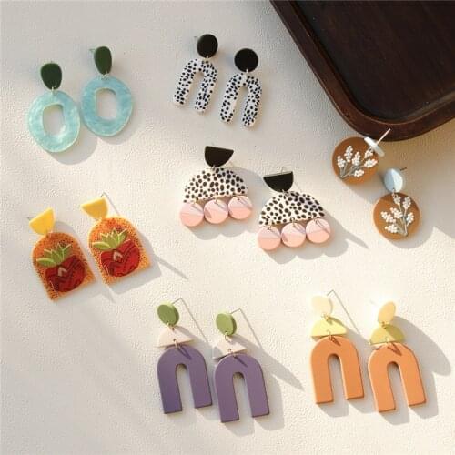 AOMU 2021 New Trendy Acrylic Colorful Geometric Irregular Round Plant Spot Graffiti Women Jewelry Acrylic Dangle Earrings Gifts