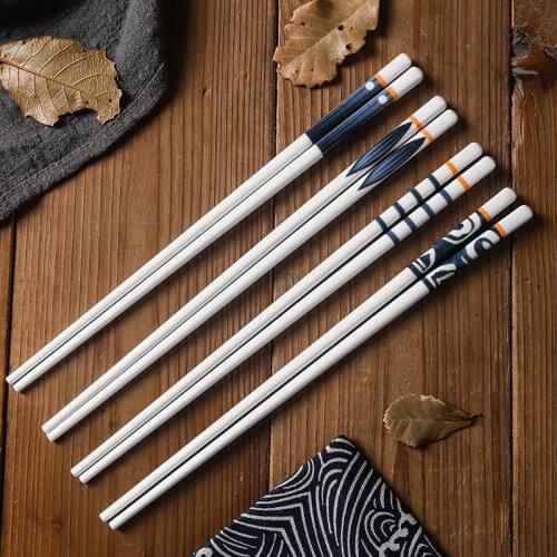 1Pair White Ceramic japanese style Chopsticks Bone Porcelain Long Chopsticks Sushi Chopstick Tableware Gifts