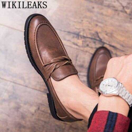 Formal Shoes Men Classic Coiffeur White Office Shoes Men Wedding Italian Brand Men Dress Shoes Leather Sepatu Slip On Pria Bona