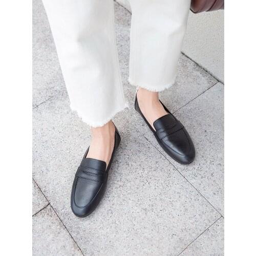 Clorisruo Logo Genuine Leather Women Flat Shoes Women Loafers Low Heel Elegant Office Lady Shoes Driving Shoes