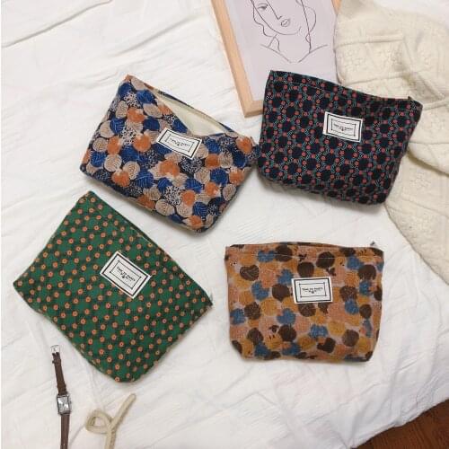 Big Capacity Flowers Jacquard Cloth Cosmetic Bag Women Makeup Handbag Art Style Thick Canvas Organizer Zipper Bag