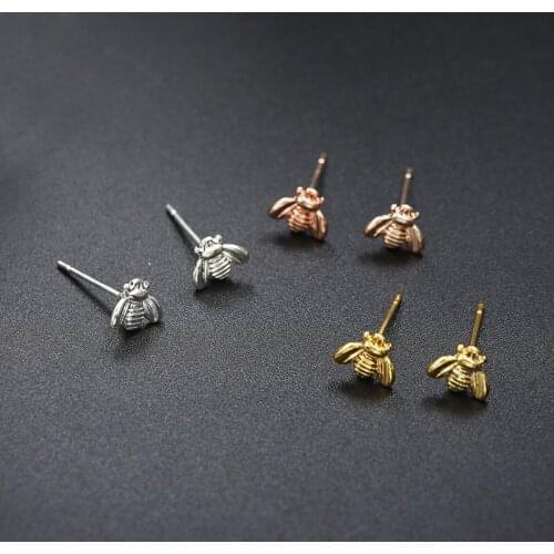 2019 Hot Sale 1 Pair Cute Tiny Bee Small Earrings For Women Jewelry Rose Gold/Silver Plated Honey Bee Earings Stud Unique Earring Fashion Wedding Jewelry