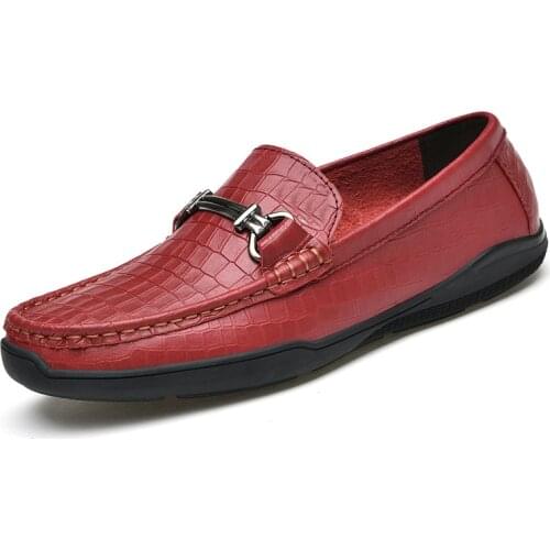 Brand Genuine Leather Men Loafers Luxury Shoes Designers Wine Red Breathable Mens Shoes Moccasins Mens Casual Summer Boat Shoes