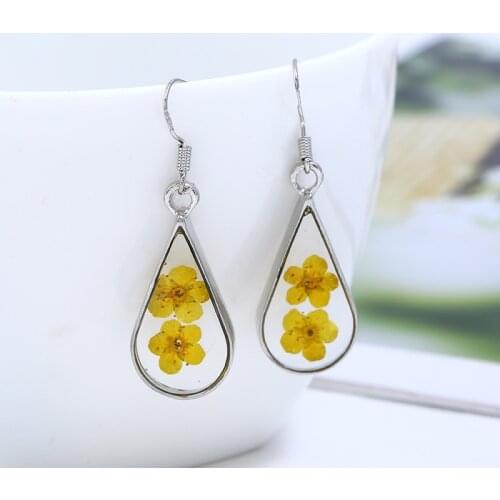 Handmade Real Dry Flower Drop Earrings for Women Transparent Resin Flowers Dangle Earrings Statement Wedding Party Jewelry Gift