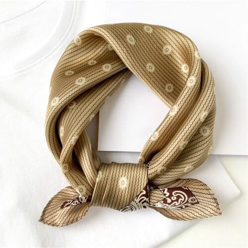 2021 New Silk Square Scarf Hairband Lady Scarves Chocker Neck Foulard Women Bandana Neckerchief Bag Tie Print Hairband Summer
