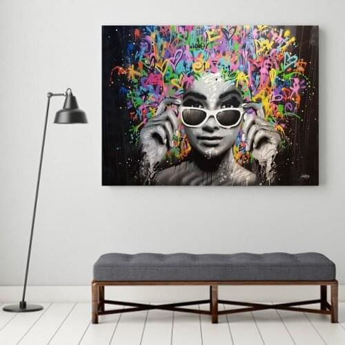 SELFLESSLY Graffiti Art Poster Print Canvas Painting For Living Room Wall Art Beautiful Girl Decoration Paintings No Frame