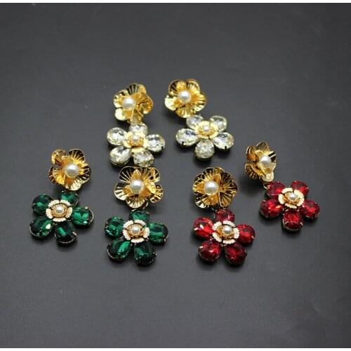 Baroque metal flowers wild fashion models earrings catwalk bride earrings Baroque retro court fashion earrings 497