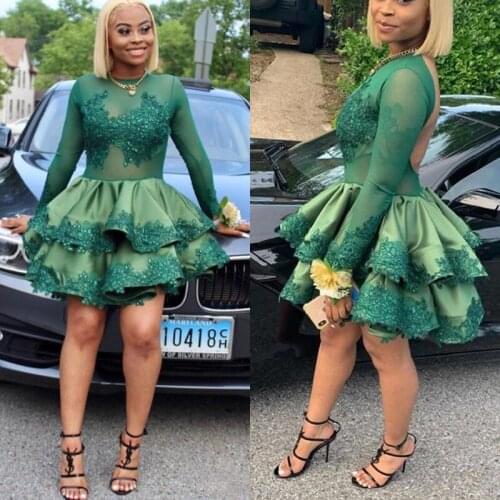 Green Long Sleeve Homecoming Dresses 2021 A Line O-Neck Lace Appliques Sexy Backless Short Mini Party Prom Gown Satin Tiered