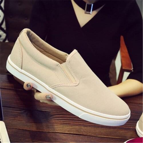 New Fashion Mens Canvas Flat Driving Shoes Student White Vulcanized Loafers Shoes Male Designer Breathable comfort Sneakers