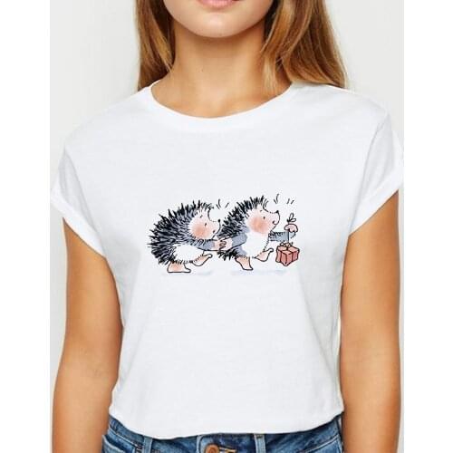 Oversize Hedgehog takes gift Tshirt Ulzzang Spring Summer T shirt Women Trendy Versatile Womens shirt vestidos O-Collar T-shirt