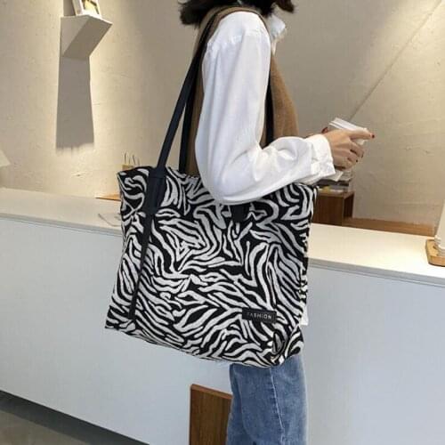 Hot Large Capacity Tote Bags for Women 2021 New Style Popular Handbags Designer Fashion Lady Shoulder Bag