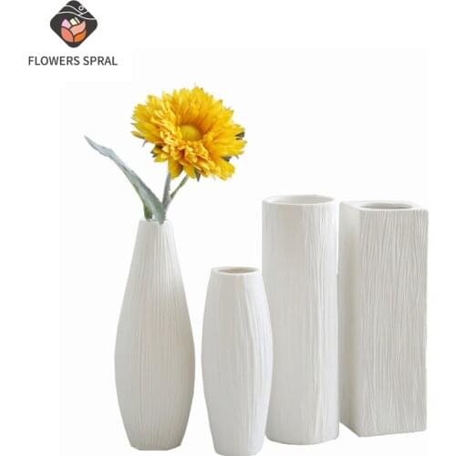 Nordic Decoration Home Ceramic Vase Decoration Retro Pastoral Vase Crafts Aesthetics Room Decoration White Vase Decoration Home
