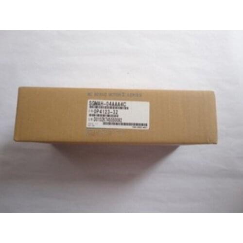 AC SERVO MOTOR SGMPH-04AAA4C NEW ORIGINALFREE SGMPH04AAA4C
