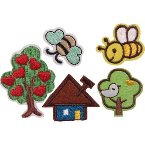 100pcs/lot Small Embroidery Patches Kids Clothing Decoration Accessories House Bees Fruit Tree Diy Iron Heat Transfer Applique