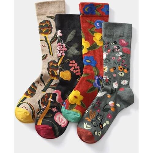 Q Unisex Breathable Flower Pattern 1Pair Middle Tube Socks Cute Women Embroidery Socks Fashion Cotton Street Skateboard Sock